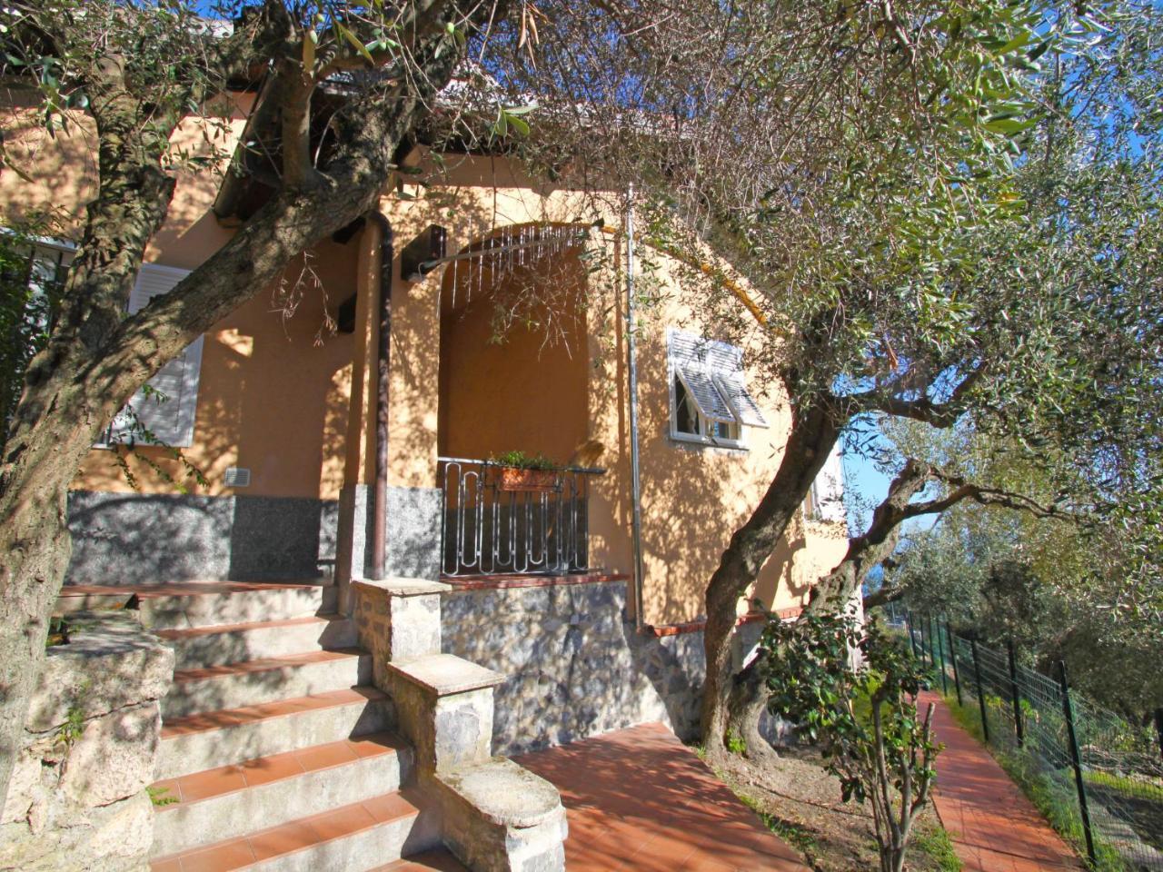 Locazione Turistica Villa Sara Finale Ligure Esterno foto
