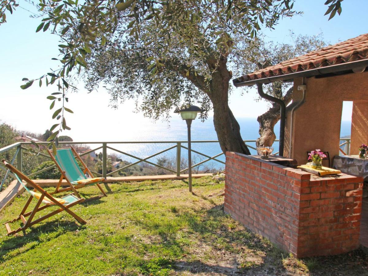 Locazione Turistica Villa Sara Finale Ligure Esterno foto